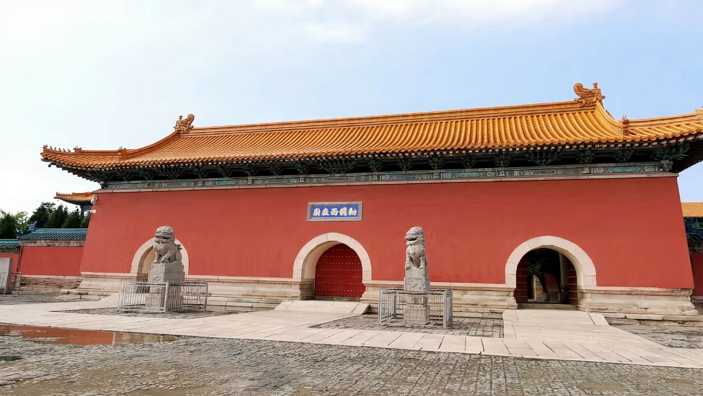 Tages-Charterfahrt nach Xi'an und Mount Huashan mit Besuch des Xiyue-Tempels [Privater Transfer für 2-6 Personen, inklusive Tickets, reine Besichtigungstour]