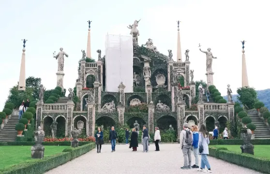 斯特雷薩包車自由行：隨訪群島+修道院+莫塔羅內山+塔蘭托別墅