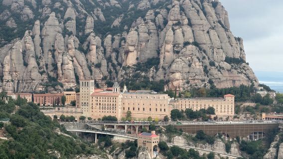 Lawatan Klasik ke Biara Montserrat di Sepanyol (dalam Bahasa Cina atau Inggeris)