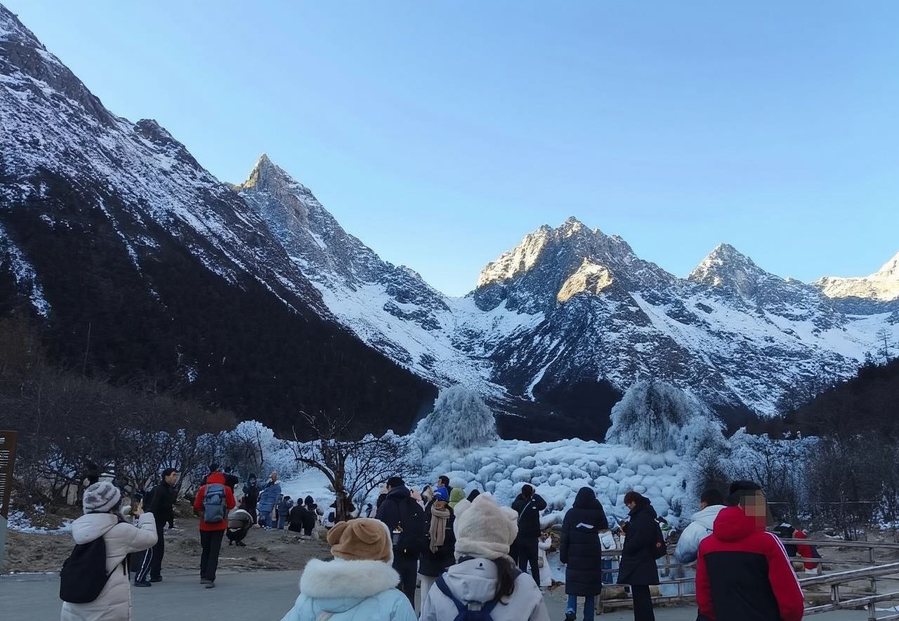 Winter Bipenggou Private Chartered Tour (Departing from Chengdu)