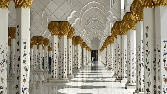 阿布扎比&羅浮宮＋文化村＋謝赫扎耶德大清真寺【中文司導】