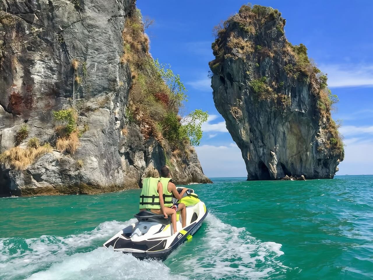Jet Ski Island Hopping Self-Drive Experience in Phuket (Multi-Island Tour/Professional Instructor Guidance/Multiple Models Available)