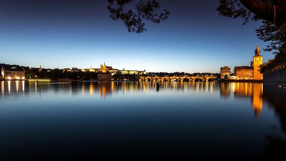 Prague dinner cruise ticket