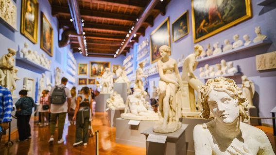 ฟลอเรนซ์ อิตาลี: ทัวร์ครึ่งวันของแกลเลอรีของสถาบัน|ไกด์ ไกด์ มืออาชีพ + ตั๋วเข้าชม เข้าชมพิเศษ