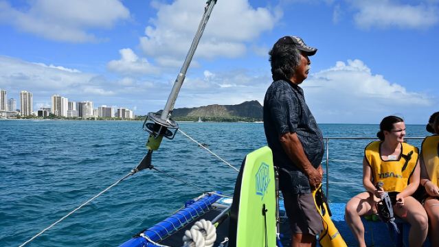 Oahu Catamaran Snorkel Tour: See Turtles 100% Guaranteed