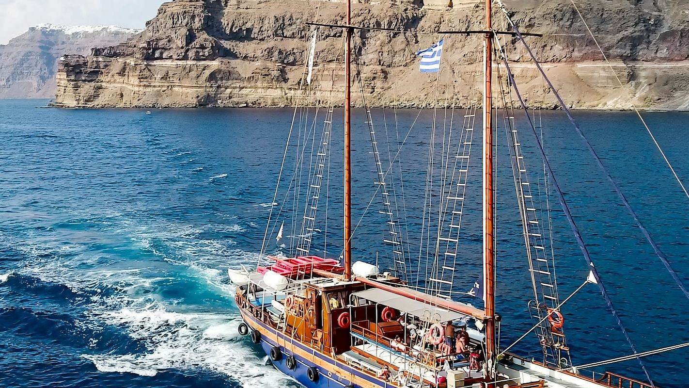 Tour del vulcano e delle sorgenti termali di Santorini [escursione in barca condivisa|Kameni