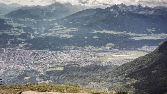 Innsbruck: Pengalaman Beg Galas Berkelah Gunung Nordkette