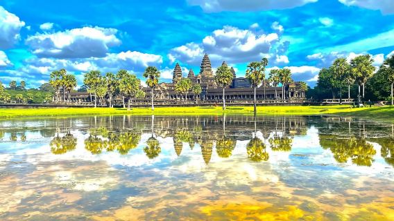 Siem Reap: Lawatan Sunset Gunung Angkor Wat & Bakheng Swasta