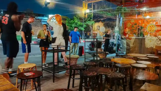 เชียงใหม่: ทัวร์ชมบาร์ยามค่ำคืนพร้อมไกด์นำเที่ยวเชียงใหม่