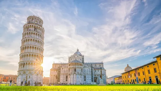 Desde Siena: excursión de un día para grupos pequeños a Pisa, Lucca y bronceado
