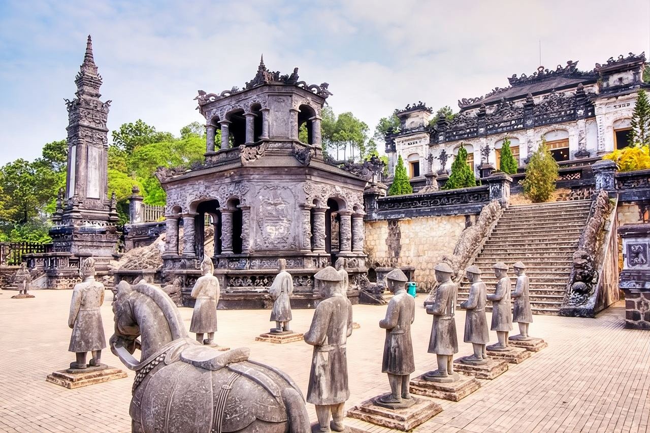 越南峴港|順化皇城+嗣德陵+靈姑灣一日遊|上門接駁