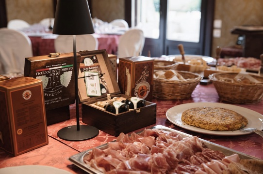 莫德納：意大利黑醋午餐連醋窖導賞及品嚐