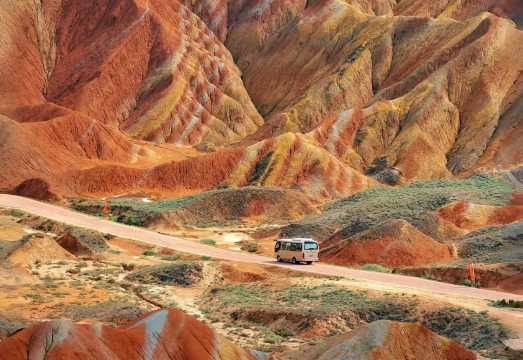 Zhangye Private Day Tour: Pingshan Lake Grand Canyon & Zhangye Colorful Danxia Scenic Spot