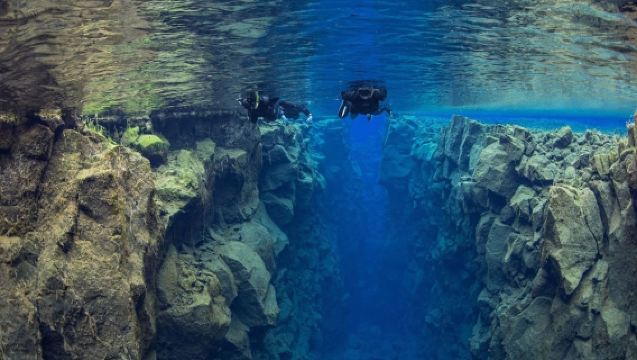 Snorkeling between the Tectonic Plates of Silfra 