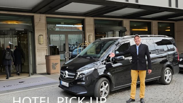 Private Half-Day Berlin Sightseeing Tour with a Minivan Including Short City Walks