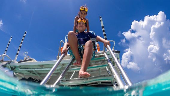  Cozumel Snorkeling and Sailing - Full-Day Tour
