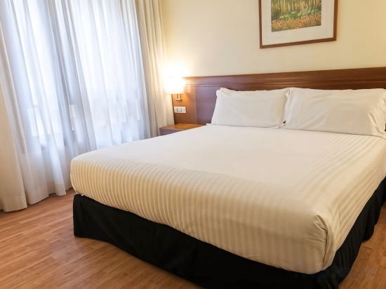 Hotel Plaza Las Matas - Tap to explore photos