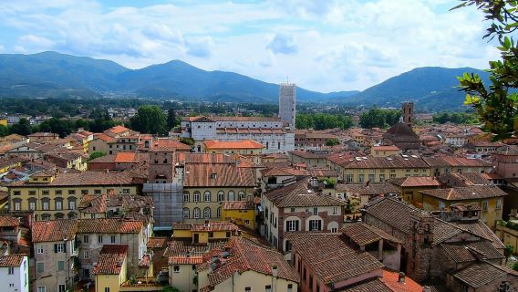 Khám phá những bí mật của Lucca trong chuyến đi bộ có hướng dẫn viên