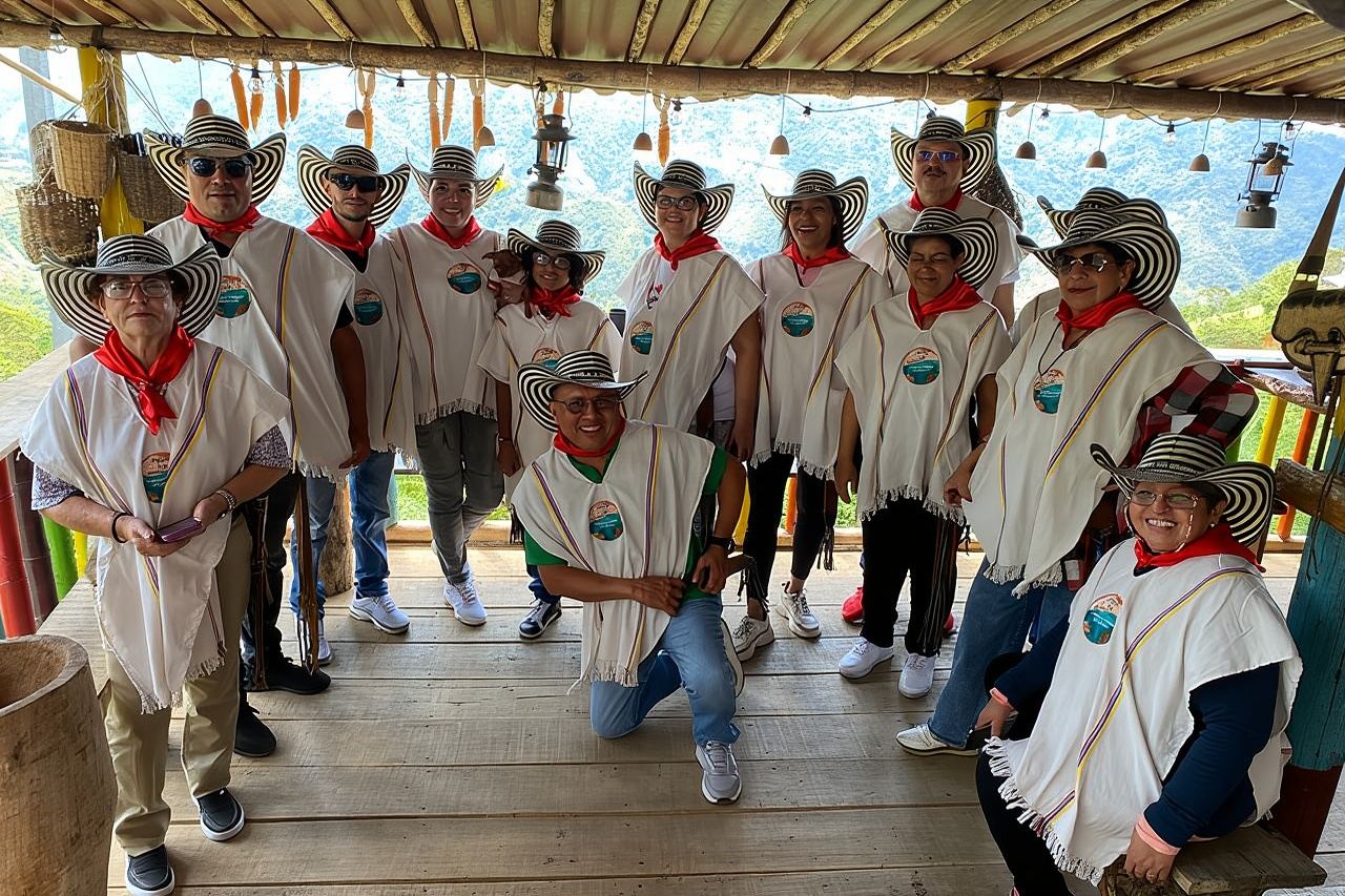 Coffee tour in Medellín with tastings and transportation