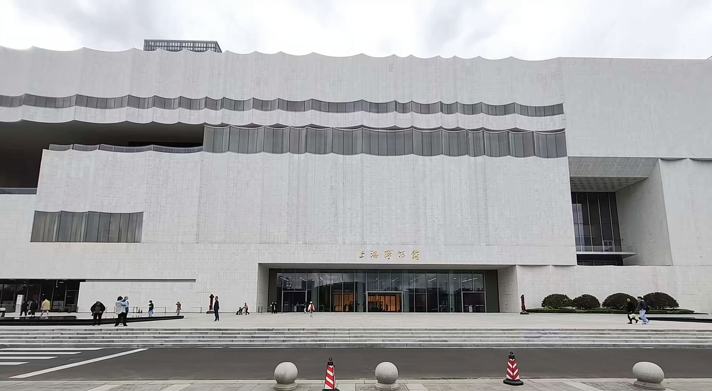 Sihang Warehouse Anti-Japanese War Memorial Hall + Shanghai Museum East Hall day tour with 3.5-hour in-depth guided tour