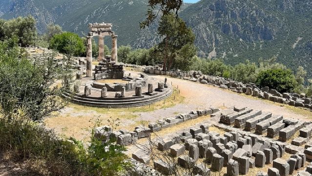 Premium Delphi Day Trip with an Expert Guide, Museum & Lunch