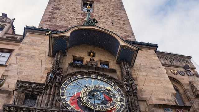 Biglietto d'ingresso alla Torre dell'Orologio astronomico di Praga + introduzione di 20 min e opzionale guida elettronica