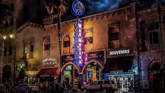 LA Ghosts Boos and Booze Haunted Pub Crawl