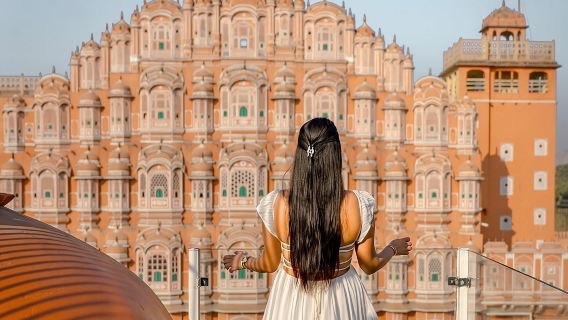 Excursión de día completo a Jaipur con guía y coche privado