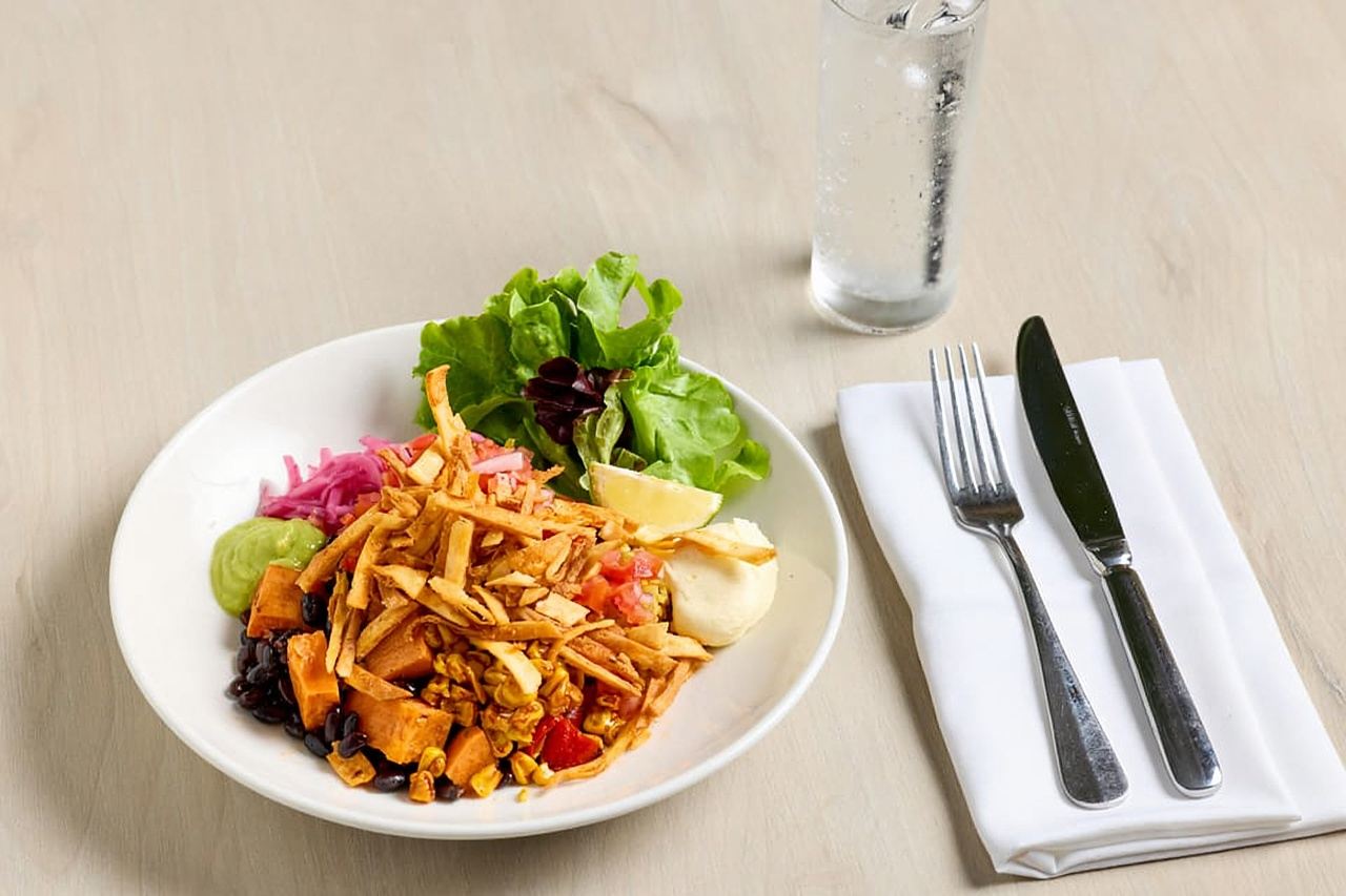 Brisbane: Sirromet Winery Tour with Tasting & 2-Course Lunch