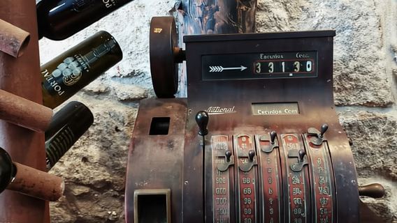 Crociera 6 Bridges con 1 degustazione di Porto presso l'enoteca Rodrigo's