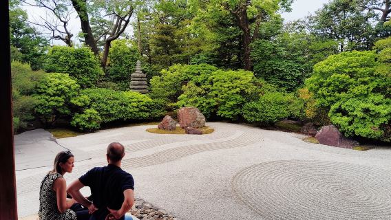 Kyoto: Zen dan Seni di Kuil Kennin-ji yang Tenang