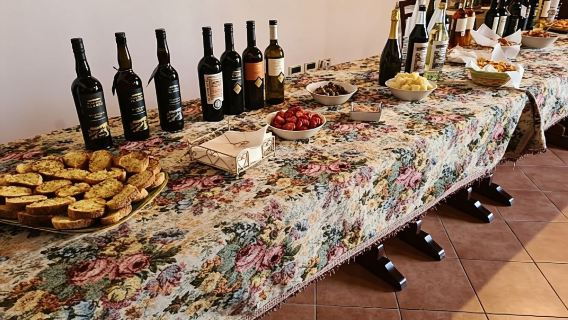 Marsala: Weinkellereibesuch mit Weinverkostung und lokalen Produkten