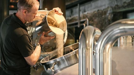 Edimburgo: Recorrido "Viaje al Whisky" por la destilería Holyrood