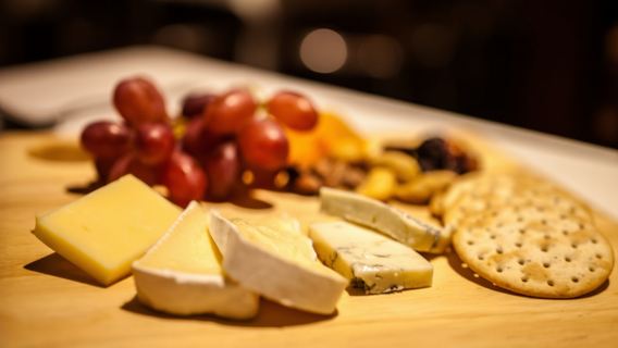 เมลเบิร์น: ล่องเรือรับประทานอาหารค่ำ 4 คอร์ส พร้อมเครื่องดื่ม