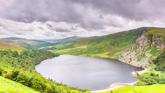 愛爾蘭都柏林出發莫赫懸崖＋埃爾維洞穴一日遊／卡赫康奈爾石堡