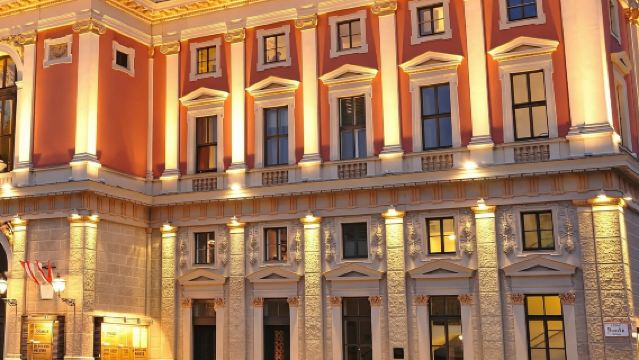 奧地利維也納藝術史博物館+美泉宮+【中文專車包車出行】