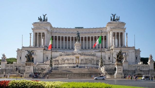 義大利羅馬【布拉恰諾來回+古羅馬廣場】中文包車深度一日遊