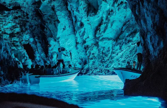 藍洞、媽媽咪呀及赫瓦爾5島快艇之旅