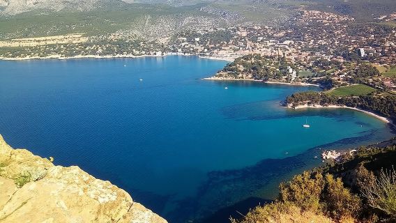 Cassis + Gordes + Roussillon + Lourmarin one-day tour in France|Provence mountain and sea panorama
