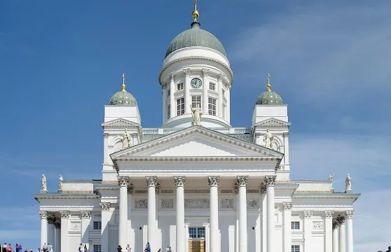 赫爾辛基及波爾沃私人導遊包車觀光