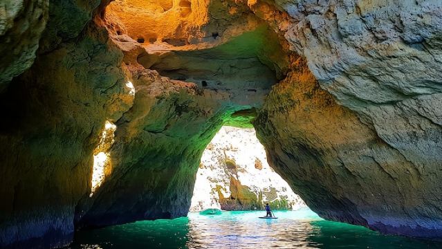 Boottocht naar de grotten van Benagil
