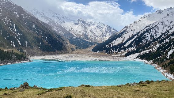 Gran Lago de Almaty - ojo azul de Alatau (+ desfiladero de Ayu) excursión de un día