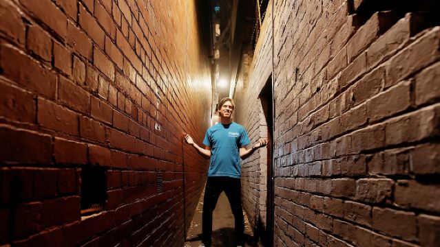 Melbourne: Progressive Dinner Tour - Chinatown, Laneways & Drink