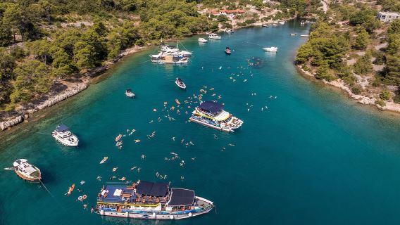 Split: Tour tham quan Blue Lagoon và Šolta kèm bữa trưa và đồ uống