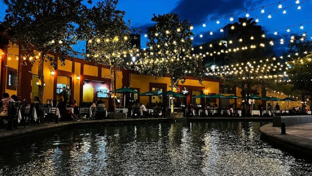 Die beste "Monterrey-Nachttour" inklusive Guide und Transfer