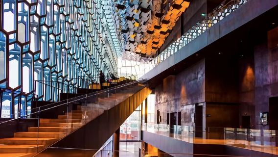 包車一線串聯藍湖至地熱區，含燈塔漁港中點橋行程