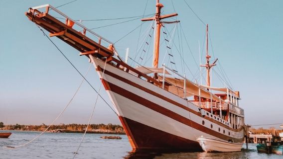 Komodo Boat Charter (Private)