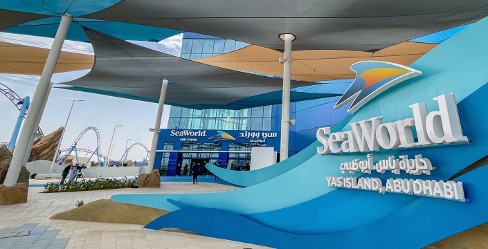 Tur Kota Abu Dhabi dengan Tiket Masuk Masjid Agung & SeaWorld