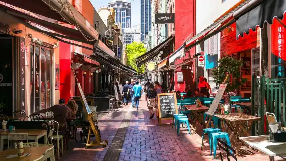 Melbourne: City Highlights & Hidden Gem Private Walking Tour