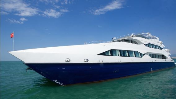 【三亞遊艇租賃】三亞鴻洲碼頭42公尺揚帆三層超大豪華遊艇包船出海團建聚會~適合大型海上派對